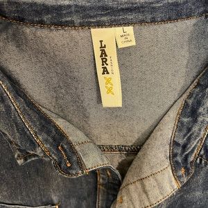 Faded Jean shirt look.